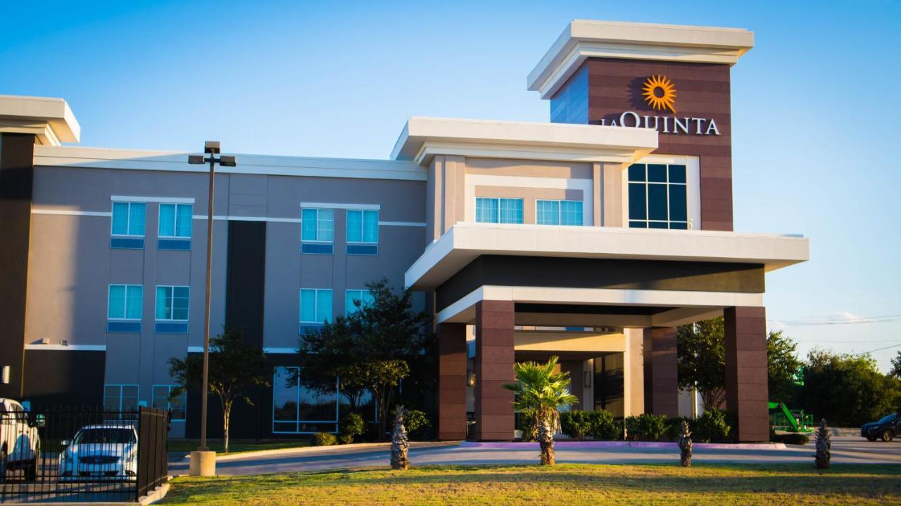 La Quinta By Wyndham Karnes City - Kenedy Exteriör bild