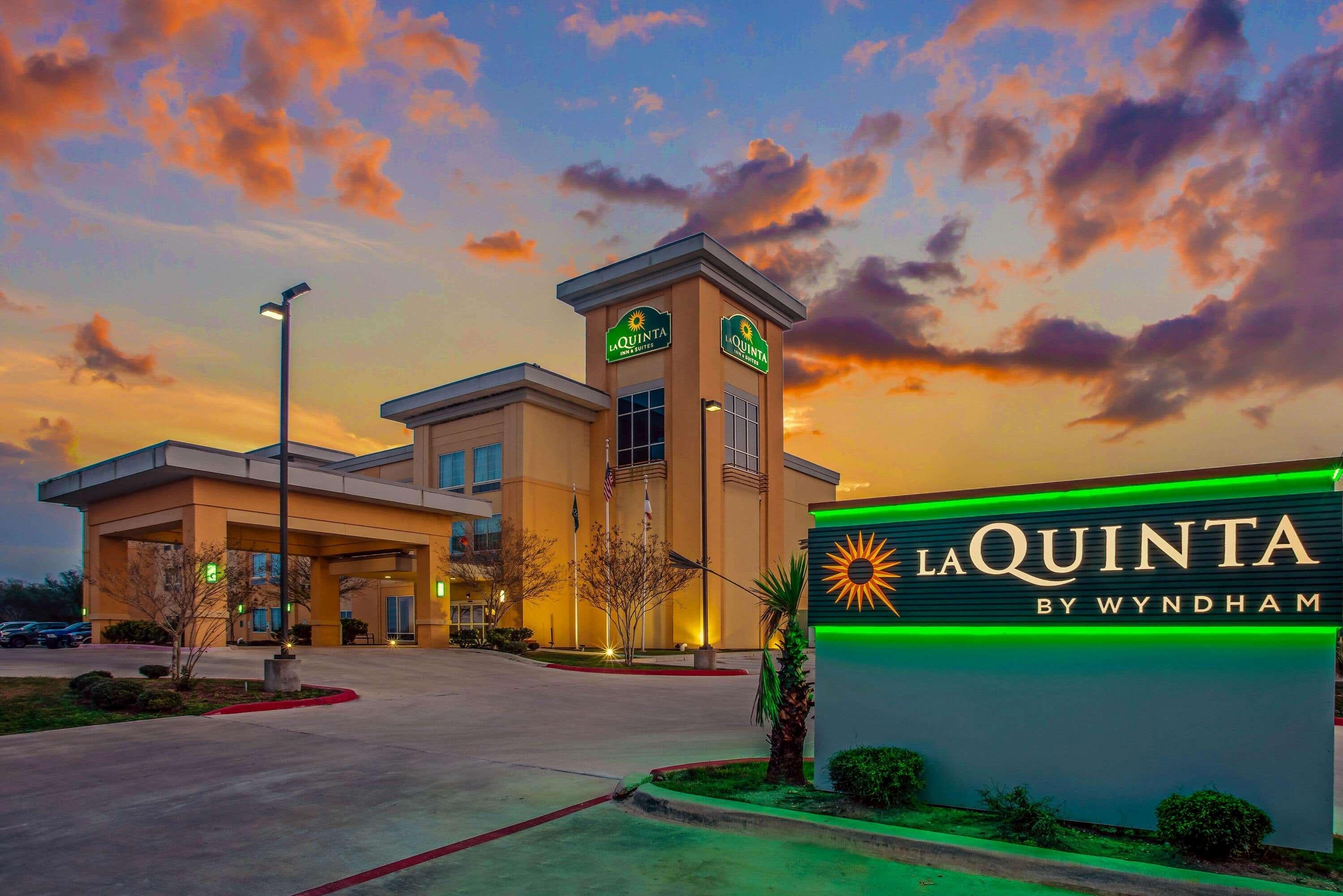 La Quinta By Wyndham Karnes City - Kenedy Exteriör bild