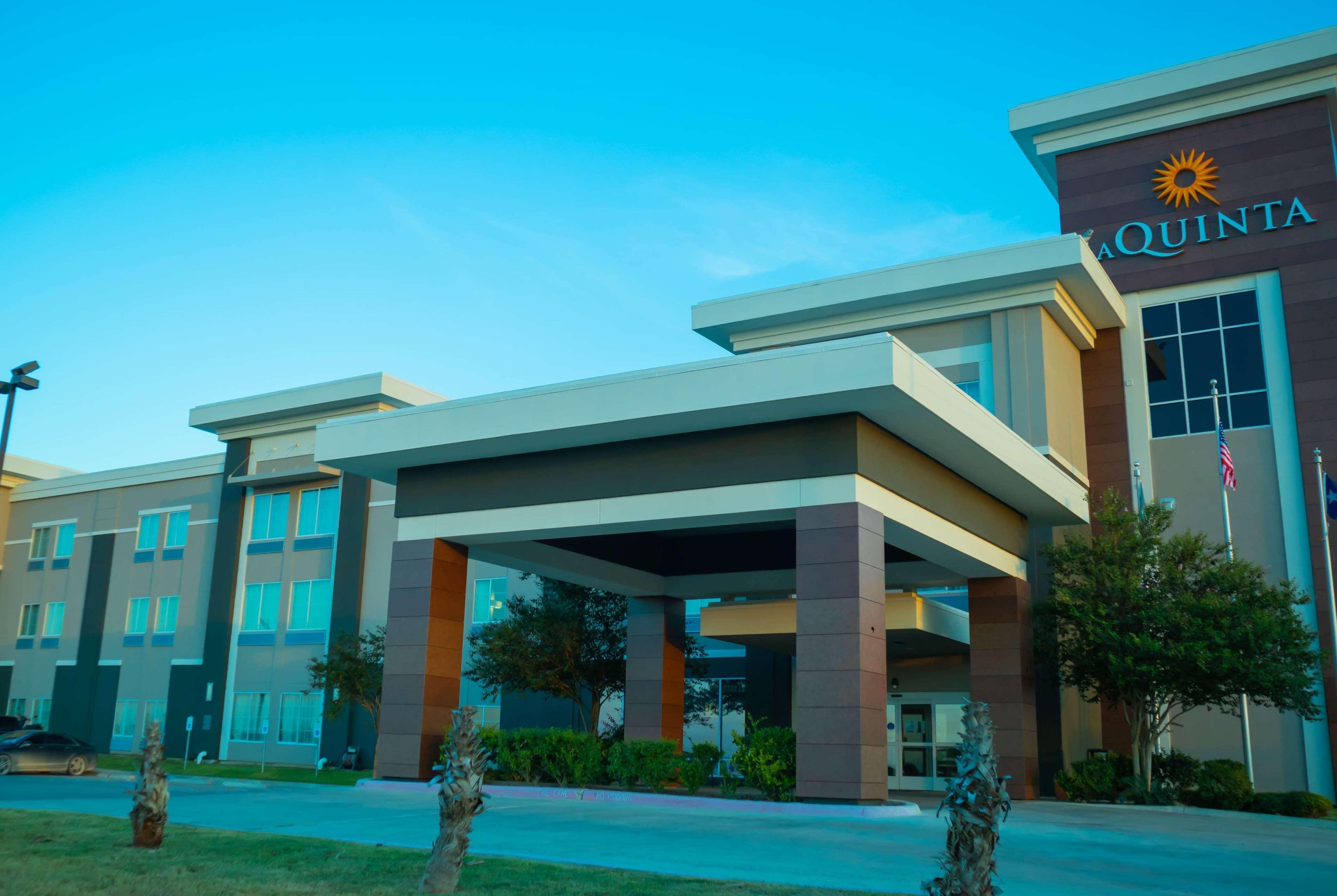 La Quinta By Wyndham Karnes City - Kenedy Exteriör bild
